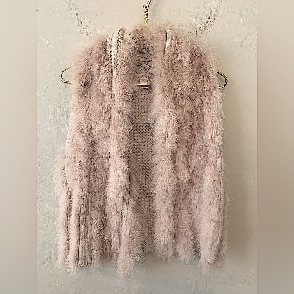 Boston Proper‎ blush pink colored holiday marabou feather vest size S